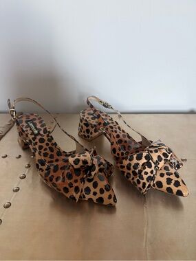 Larroude Leopard-Print Pointed Slingback Heels - Tan/Black size 6